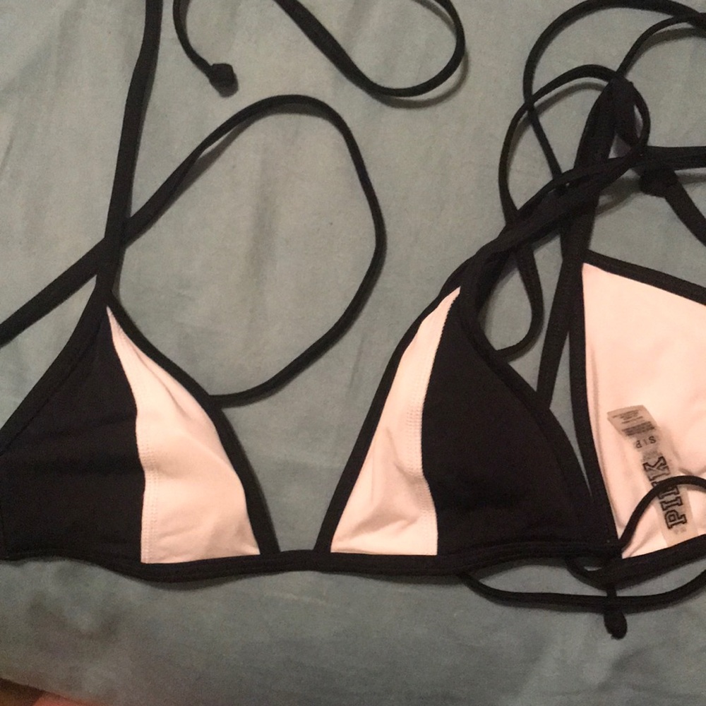 Lot of 3 Victoria’s Secret Pink tops and 1 target - Picture 4 of 6